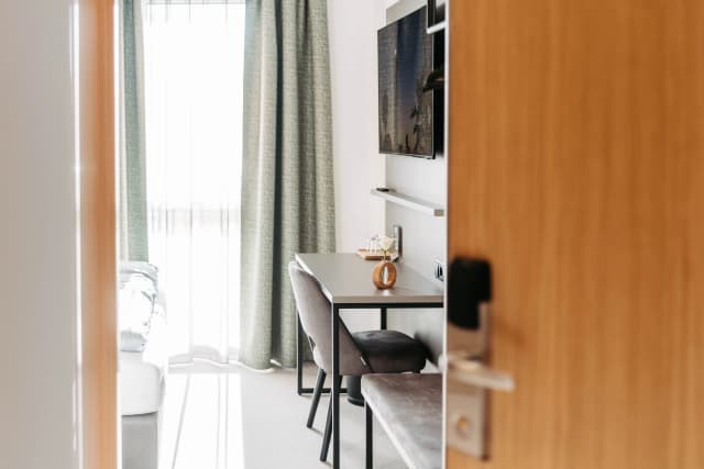 Double or Twin Room - Image 4